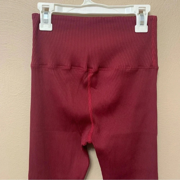 Carbon38 Ribbed 7/8 Legging in Red Size Small - Picture 9 of 12